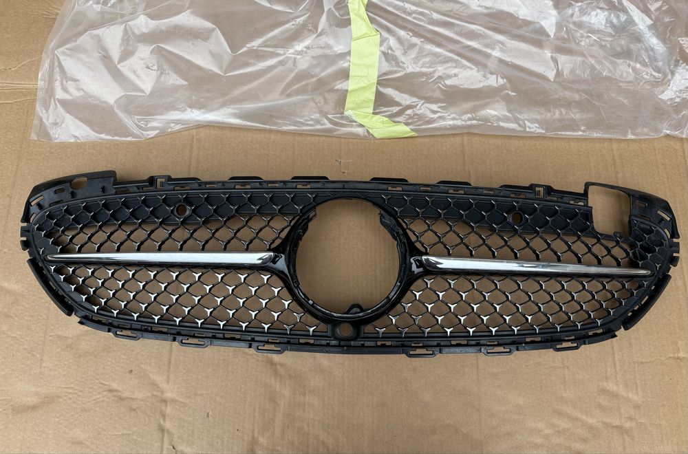 Решетка Mercedes C-class W206 AMG