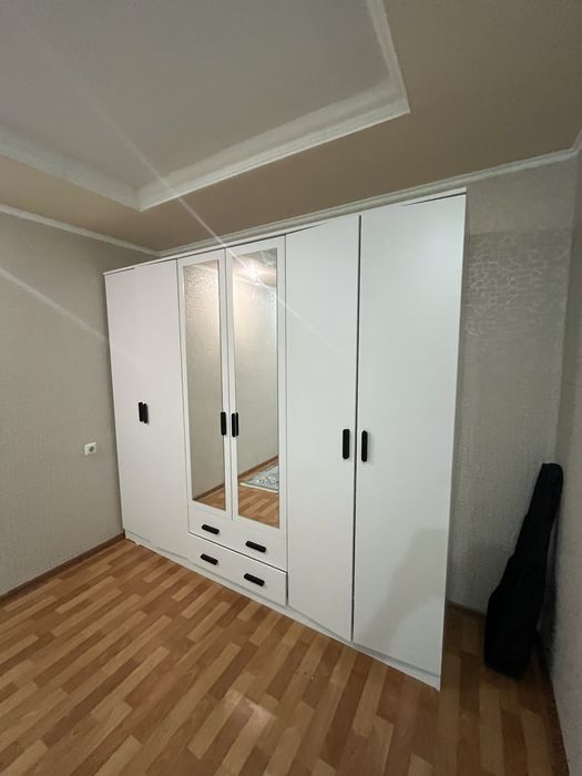 Шкаф стенка сатылады