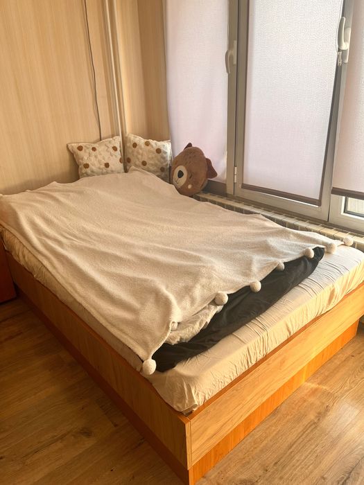 Спалня/подматрачна рамка + нощно шкафче