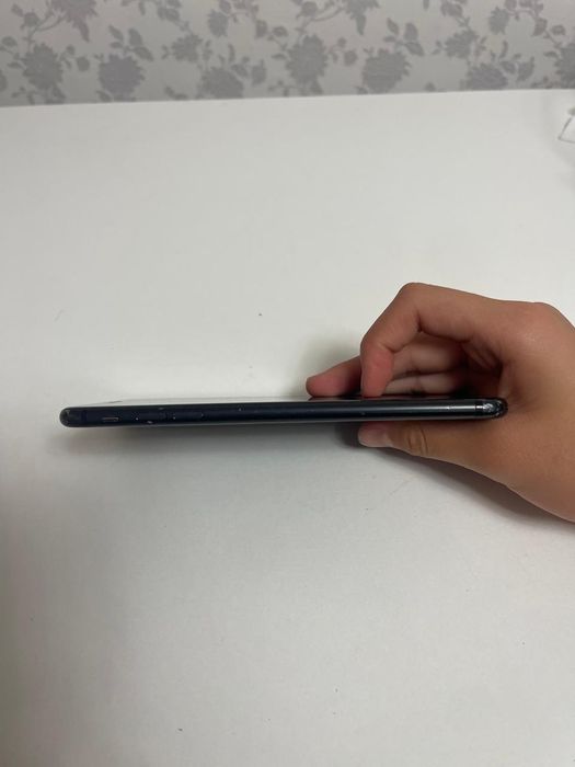 Айфон 7+ черный цвет 128гб