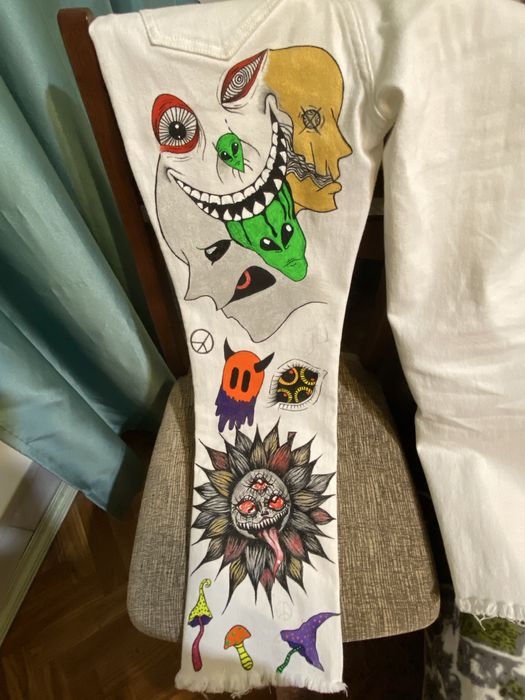 Кастомизация одежды и обуви на заказ