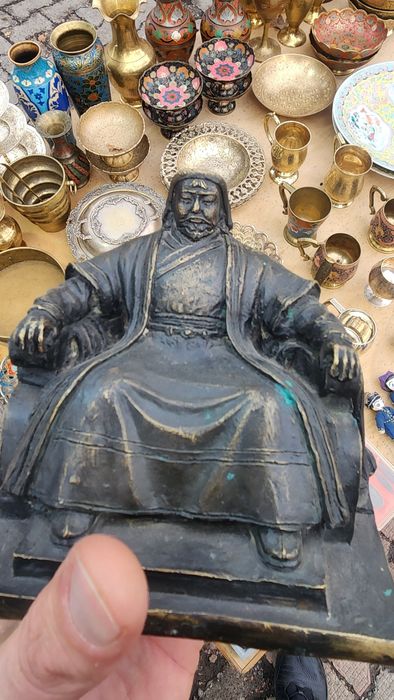 Бронзовые будийские предметы.