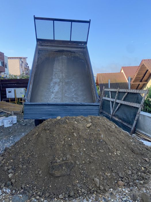 Nisip, Amestec pentru beton, Pietris, Piatra concasata, Pamant , etc.