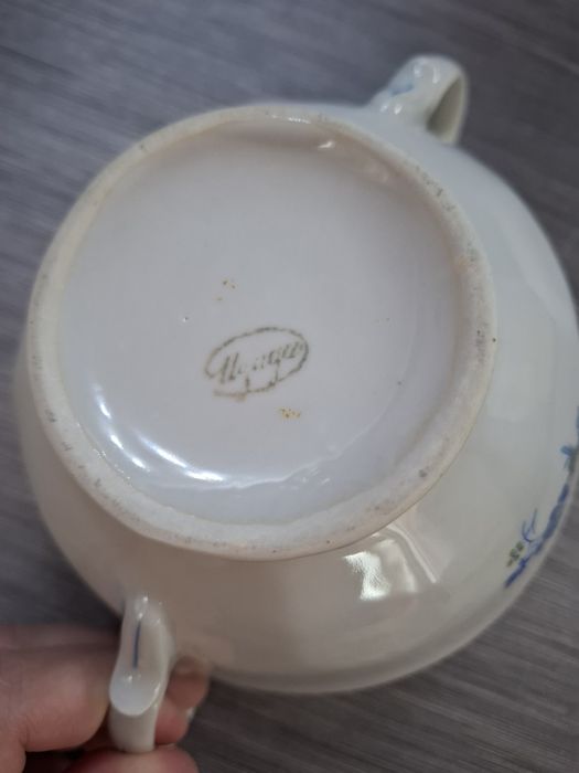 Захарница ,латиера и чайник от порцелан на Изида