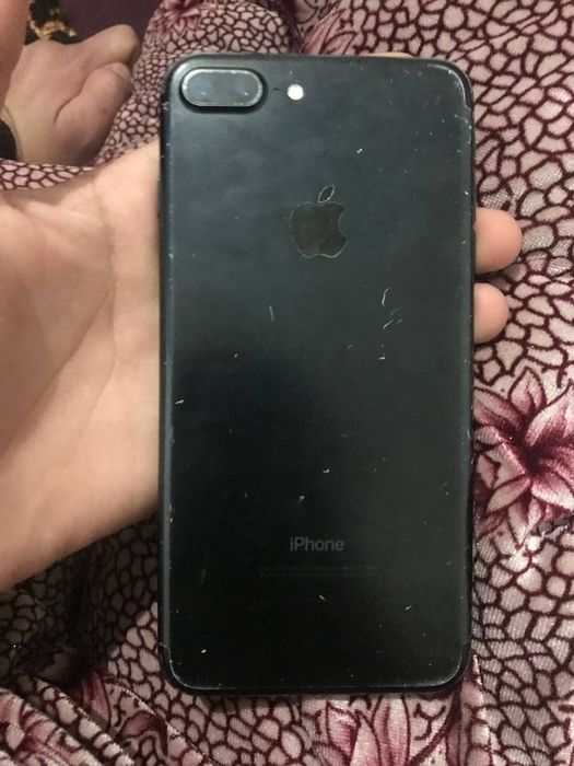 Sotiladi IPhone 7 plus Narxini yana kelishamz