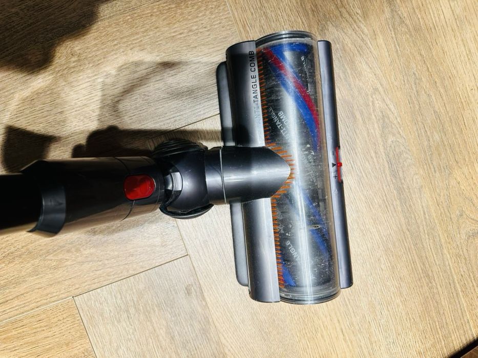 Dyson V15 беспроводной