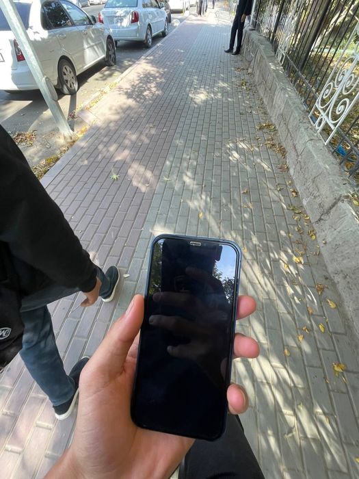 iPhone 12 64gb 75%yomkst