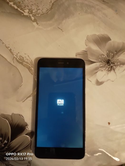 Продам телефон xiaomi redmi 5a ф