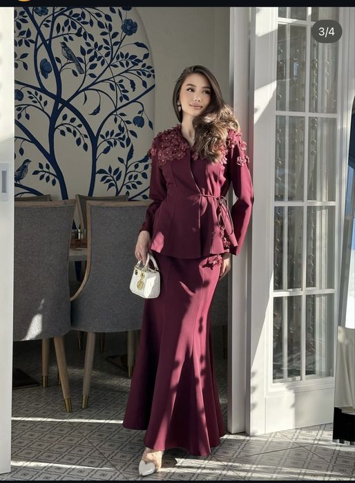 Продам новое платье/двойка