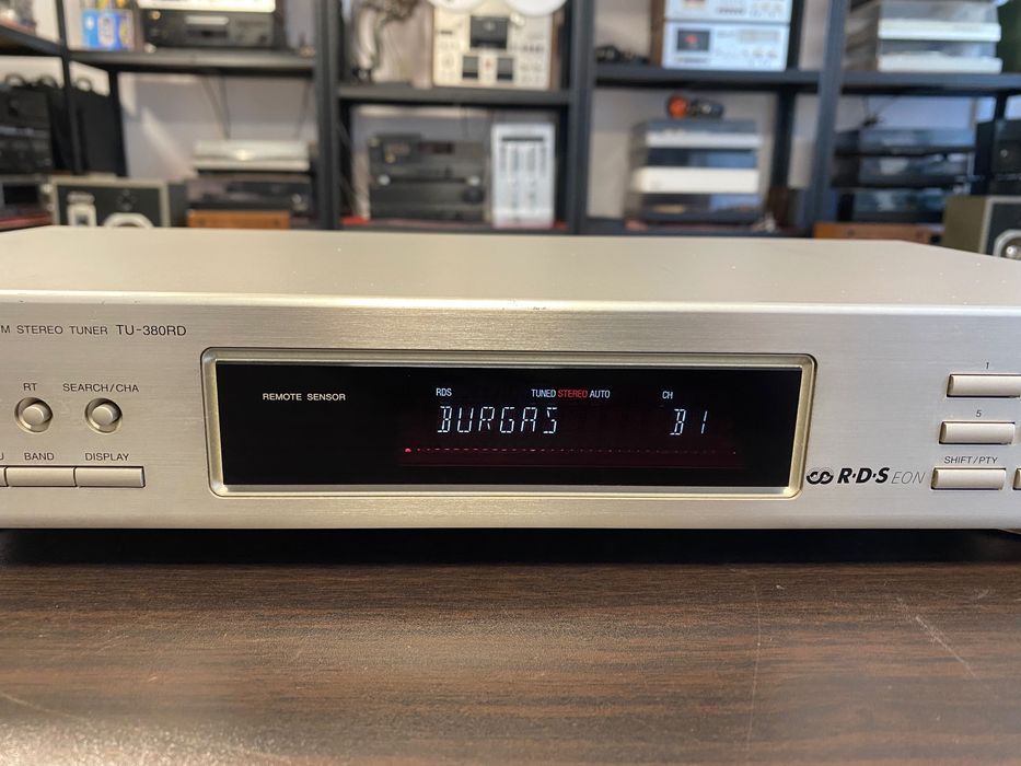 Класен тунер Denon