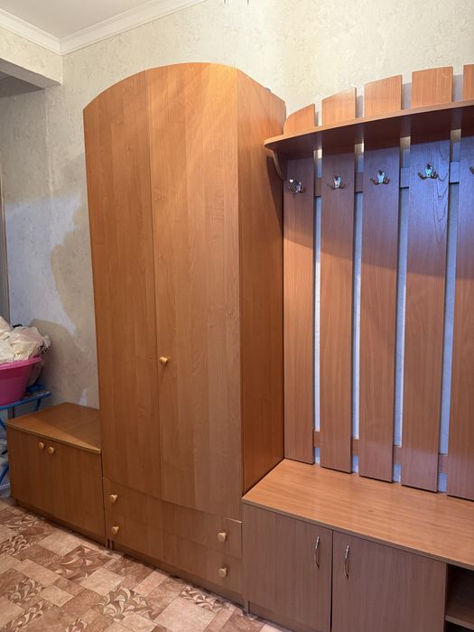 Продам прихожку б\у