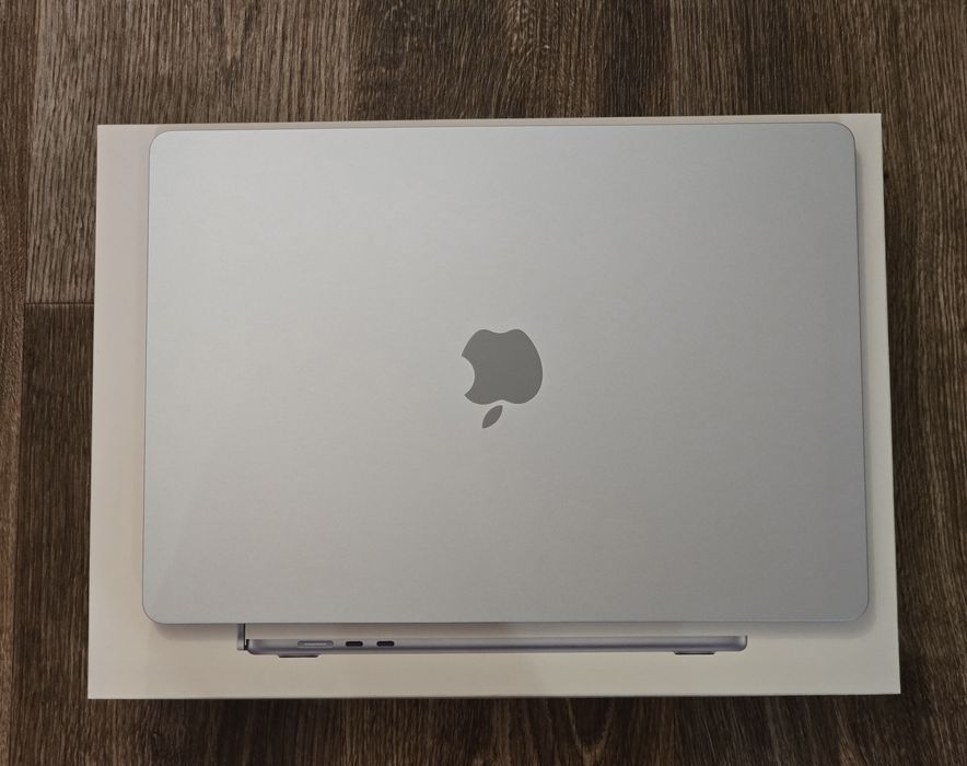 MacBook Air 15 M4 16/512 2 цикла