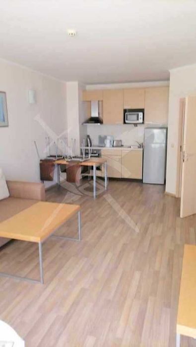 Продава се Двустаен апартамент в Обзор - 70 кв.м за 1072 €/кв.м - Снимка #3