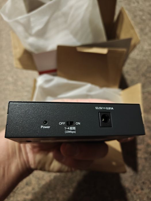 Switch 4+2 свич для видеокамер на 4 камеры