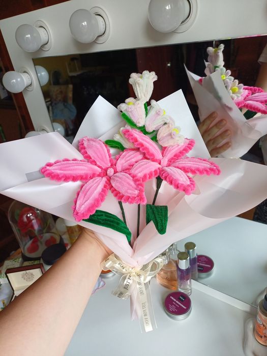 Buchet din pipe cleaners