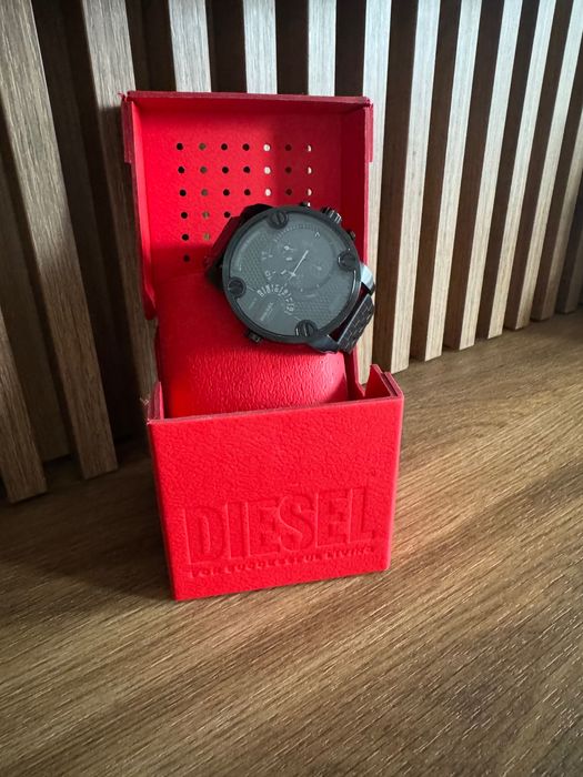 Часовник Diesel Little Daddy DZ7444