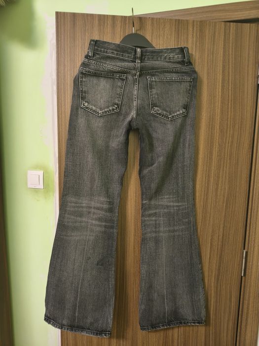 Дамски дънки на ZARA