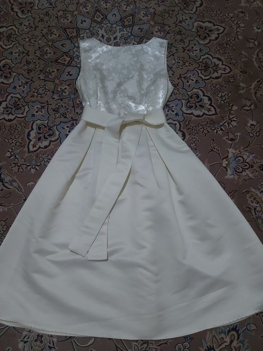 Белое платье, как новый