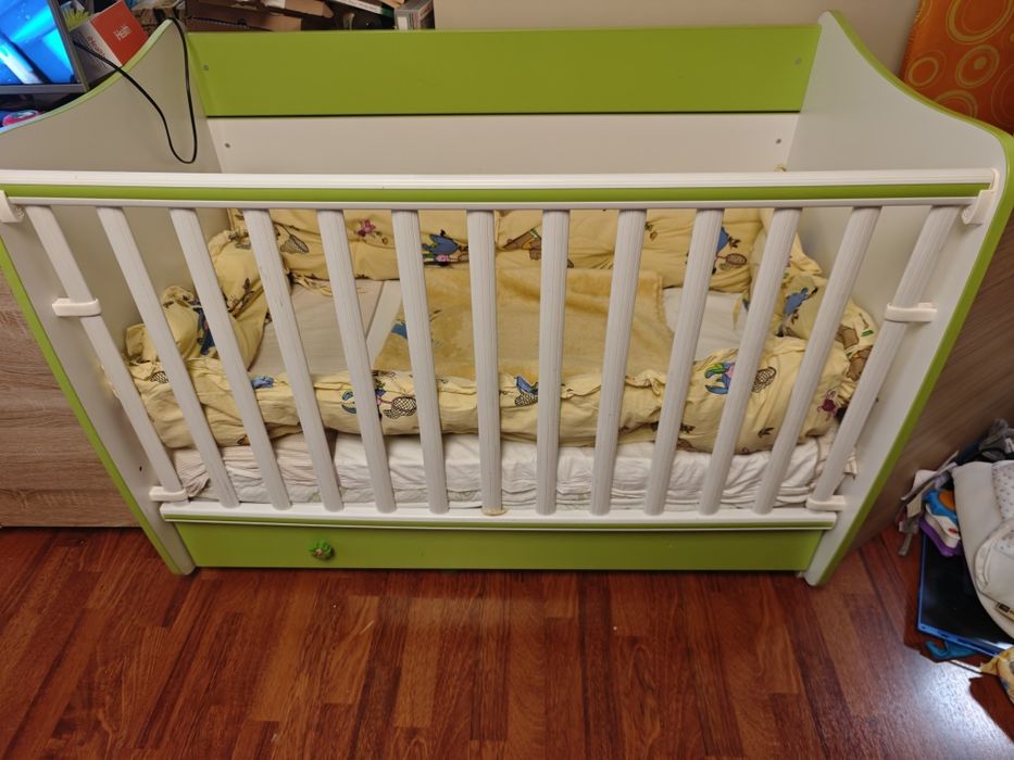 Бебешко легло + нов кокосов дюшек