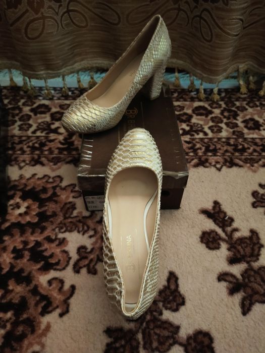 Женские туфли, босоножки