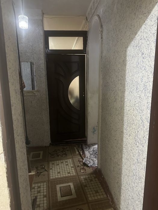 Uy sotiladi shota rustavilida joykashgan objijitada 4 ni 4  da joylash