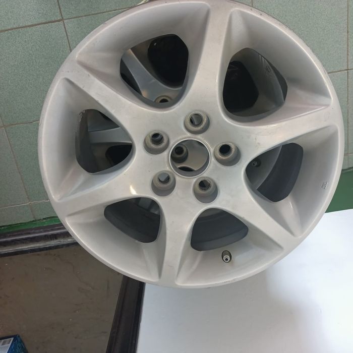 Диски R16 от Lexus, Toyota