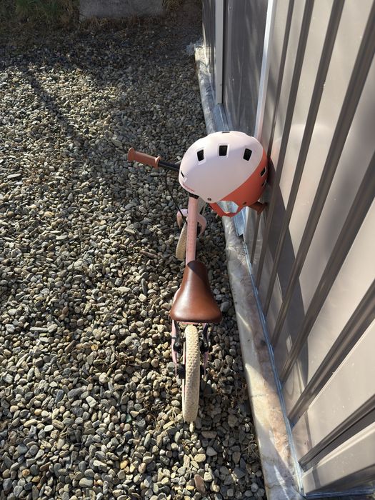 Set bicicleta plus casca pentru copii btwin