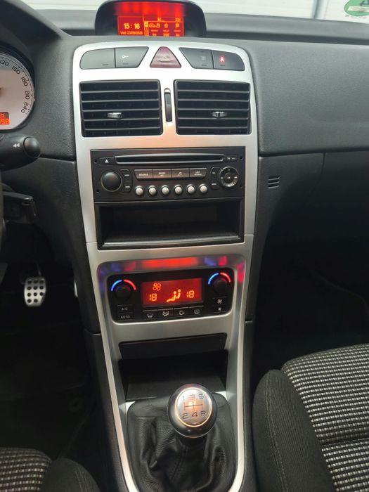 Peugeot 307 CC Cabrio 1.6 Benzină – 2007 – 115.500 km REALI – Garanție 6 luni