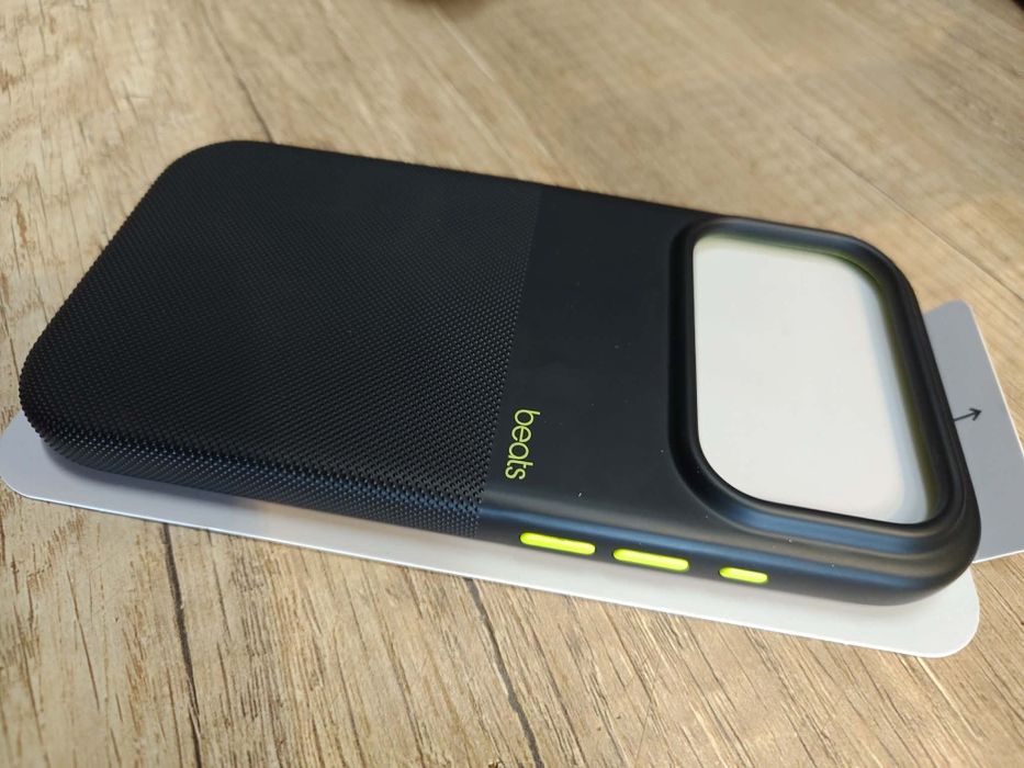 Калъф/кейс BEATS за IPHONE 17 PRO