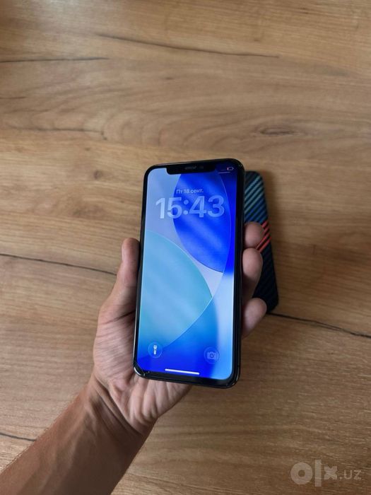 iphone 11 pro.