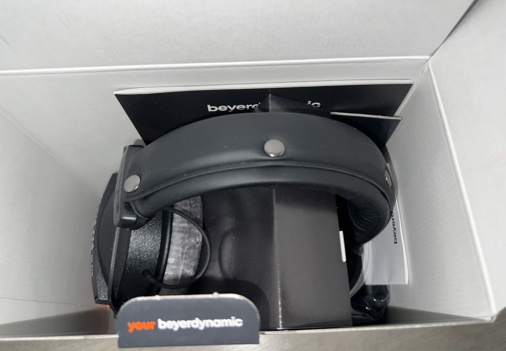 Продам наушники Beyerdynamic DT 770 PRO (250 om)