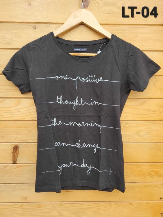 Дамски тениски на едро топ цена