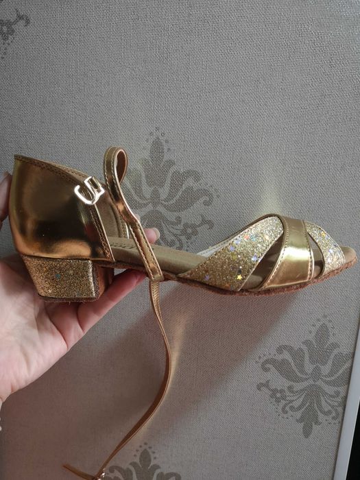 Туфли для танцев бальных