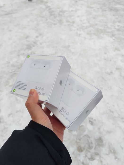 Наушники Apple AirPods Pro with Magsafe Charging Case