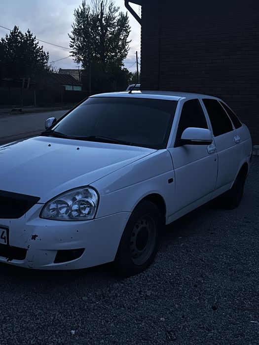 LADA PRIORA > г 2012