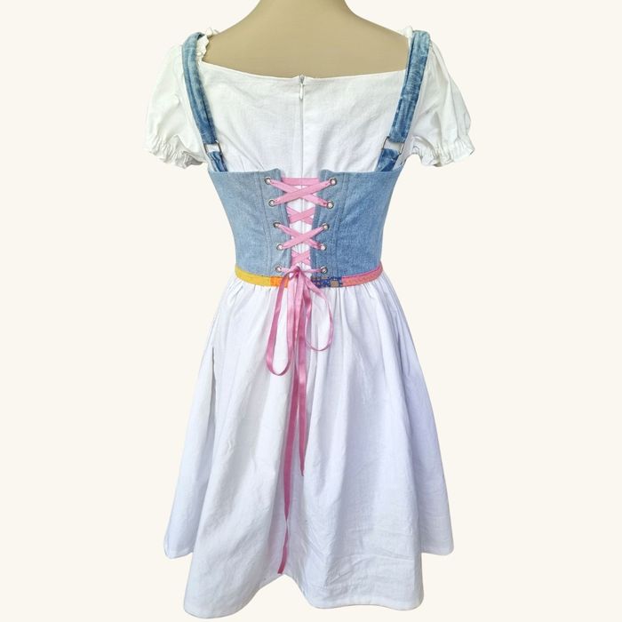 Ръчно изработен модерен карсет