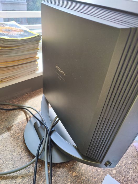 17 инчов TFT LCD Монитор Sony SDM-HX75