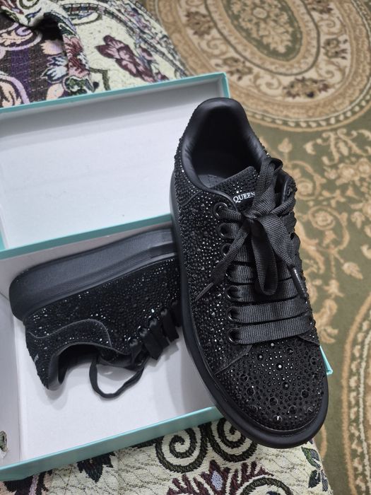 Продам Кроссовки Alexander McQueen