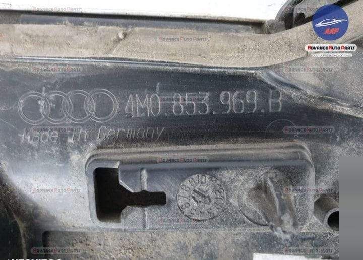 Bandou ornament usa dreapta spate S line  originala in stare buna Audi