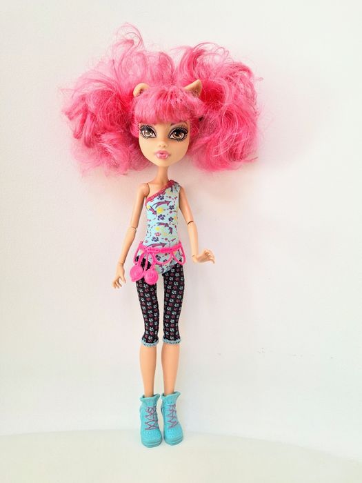 Оригинална кукла Monster High Howleen Wolf