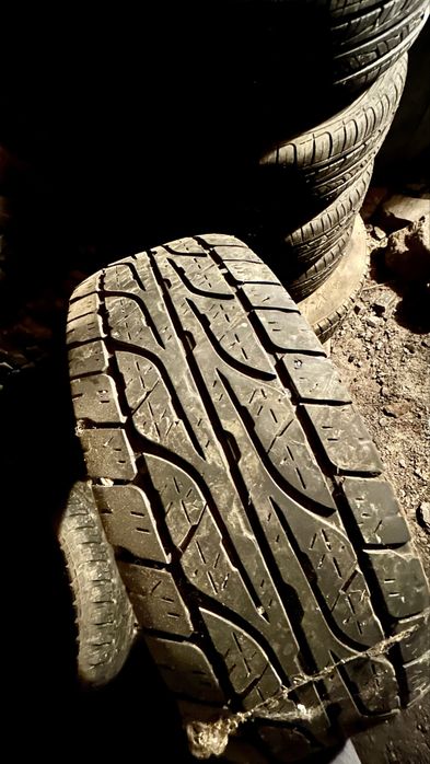 Продам шины  б/у