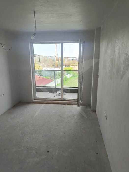 Продава се Двустаен апартамент в Пловдив, Остромила - 70 кв.м за 1715 €/кв.м - Снимка #1