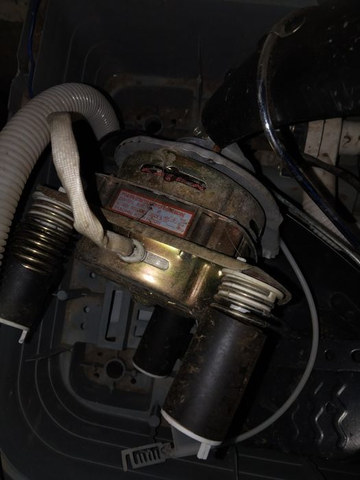 Моторы от стиральной машины два