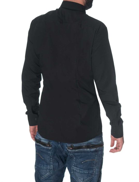 Качествена мъжка риза с дълъг ръкав.Slim Fit