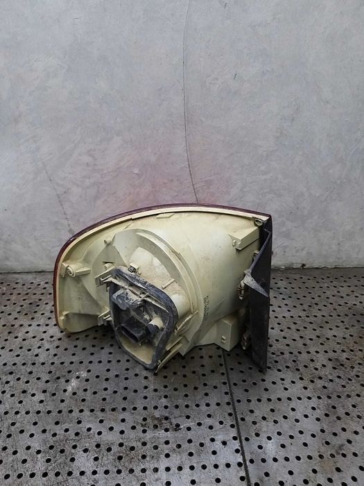 Stop tripla lampa dreapta vw touareg 7l 7l6945096k