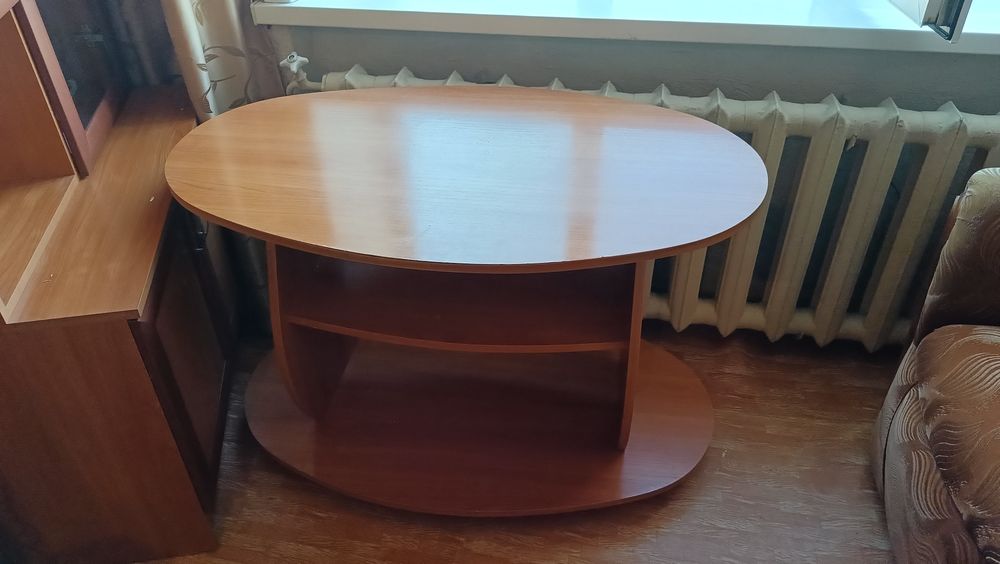 Отдам мебель и телевизор