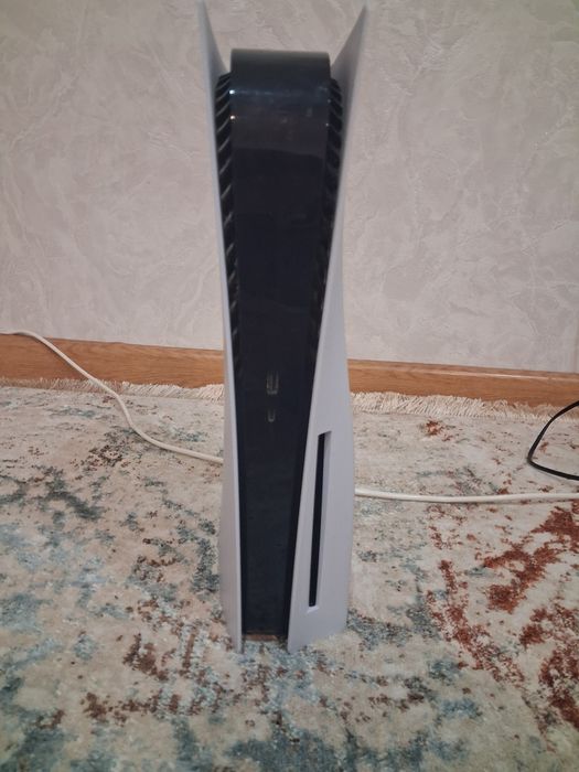 ps5 не был в ремонте хорошее состояние