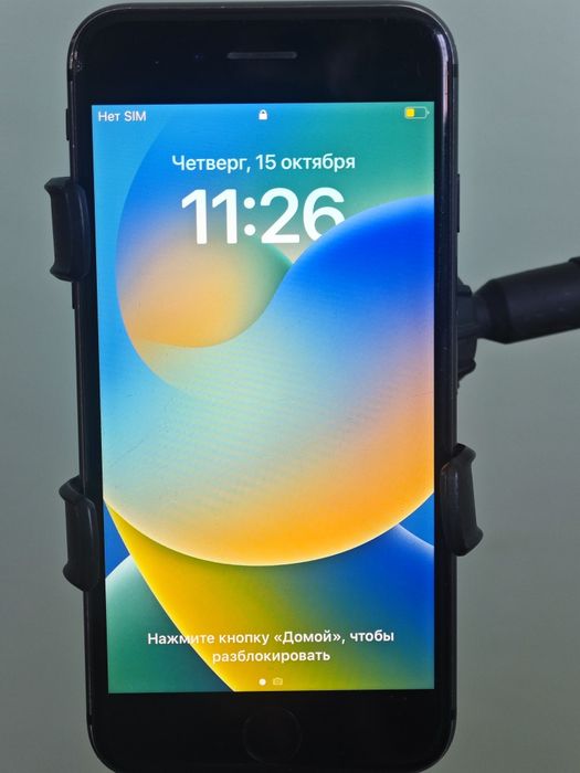 iPhone 8 (76%/256gb)