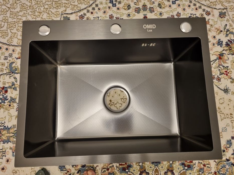 Продам мойку на кухню