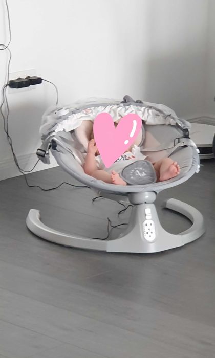 Leagan electric Moni cu telecomanda si conectare la priza Ari Roz